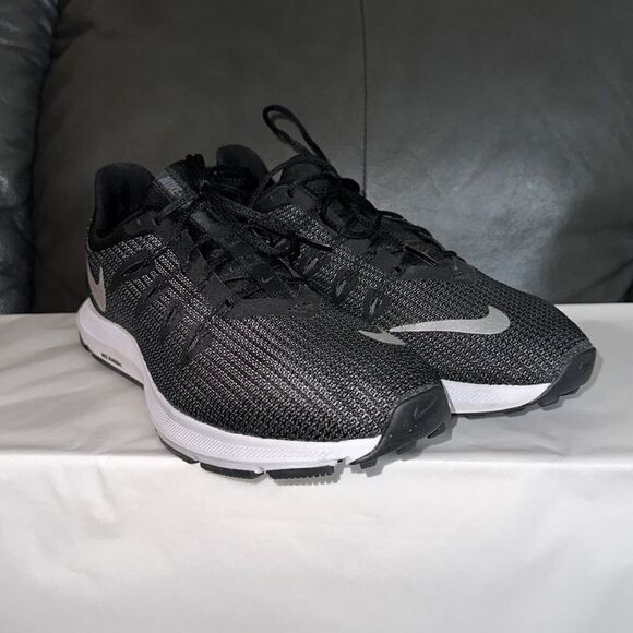 NIKE 9.5 Quest Slip Resistant Black Tan Knit Blue White Running Sneakers - Picture 5 of 15